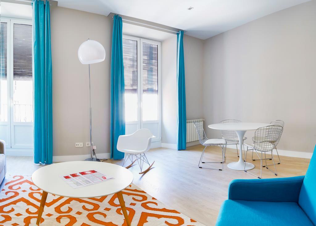 Urban Vida La Latina Apartment Madrid Bilik gambar